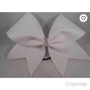 White cheer bow